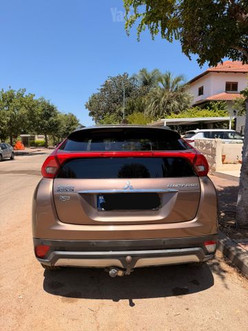 אקליפס קרוס Instyle אוט׳ 1.5 (163 כ״ס)