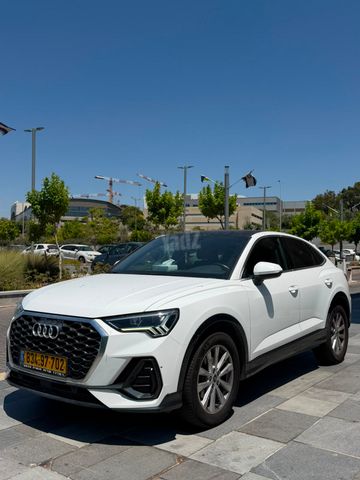 אאודי Q3
