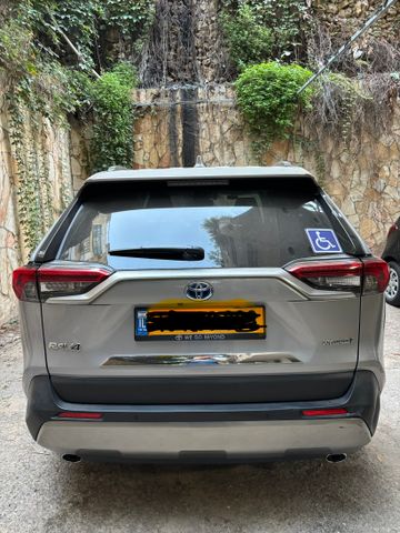 מודעת רכב טויוטה RAV4