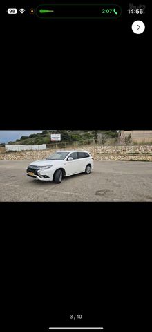 מיצובישי אאוטלנדר