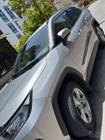 טויוטה RAV4