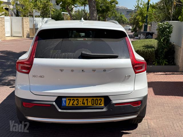 וולוו XC40