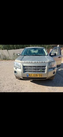 לנד רובר פרילנדר