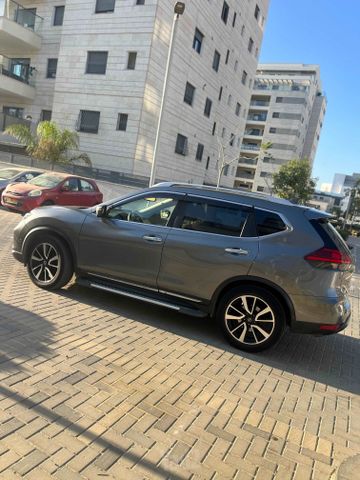 ניסאן אקס טרייל
