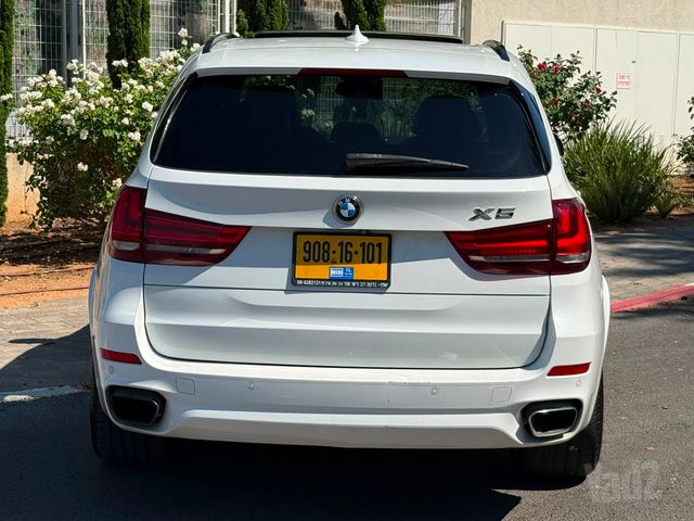 ב מ וו X5