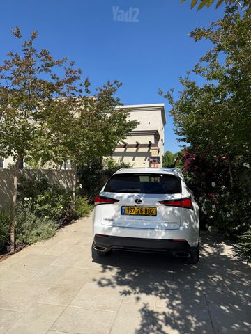 לקסוס NX