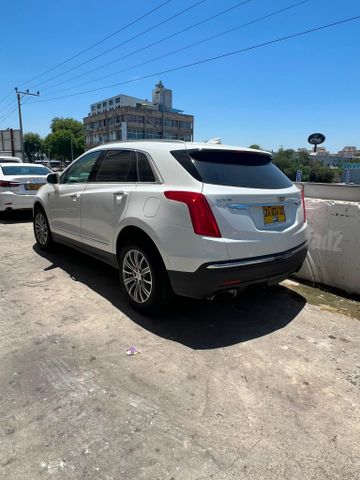 קאדילק XT5