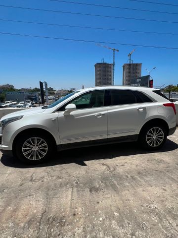 קאדילק XT5