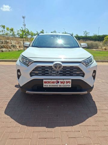 טויוטה RAV4