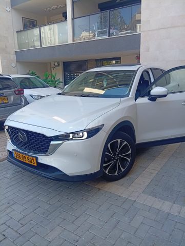 מודעת רכב מאזדה CX-5