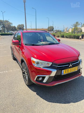 מודעת רכב מיצובישי ASX