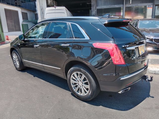 קאדילק XT5
