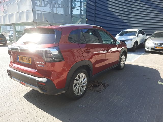 סוזוקי S-Cross