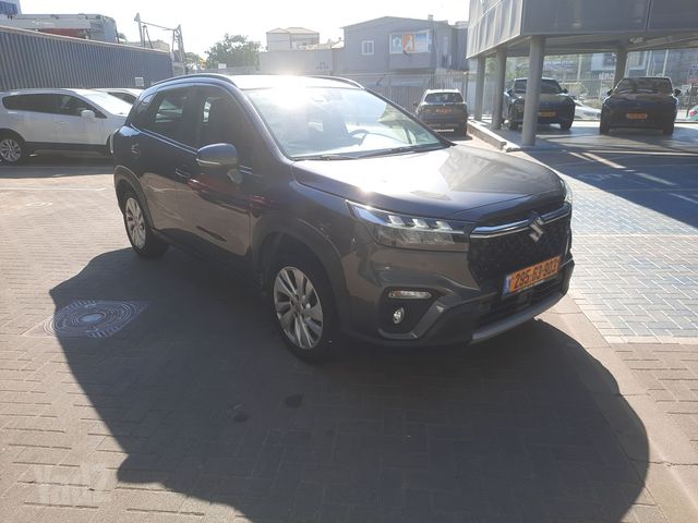 סוזוקי S-Cross