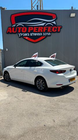 מאזדה 3
