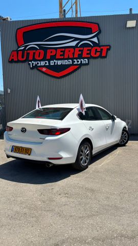 מאזדה 3