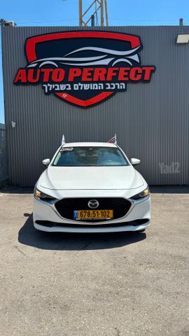 מאזדה 3
