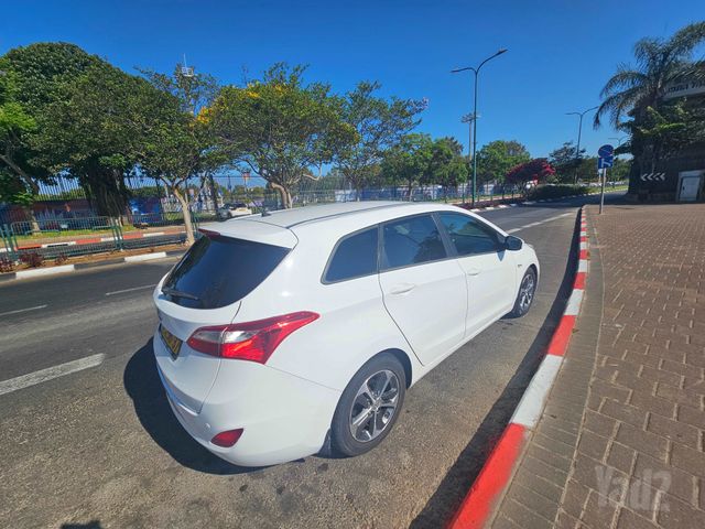 יונדאי i30