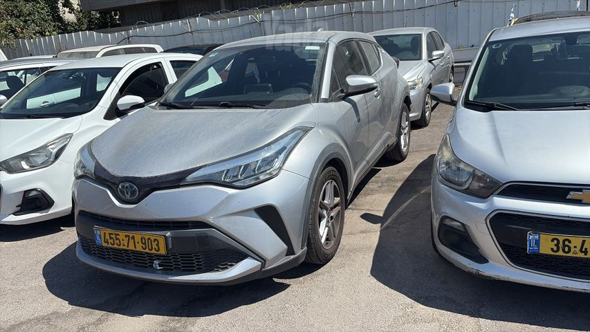 מודעת רכב טויוטה C-HR 2