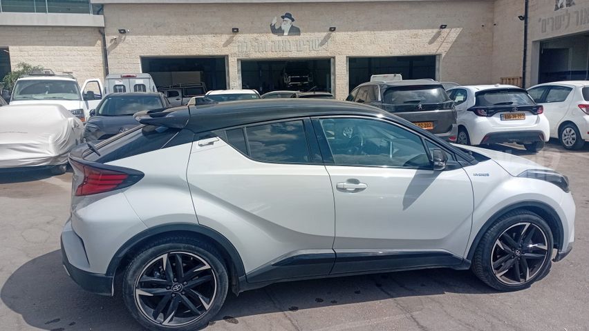טויוטה C-HR