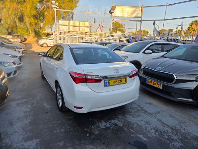 מודעת רכב טויוטה קורולה