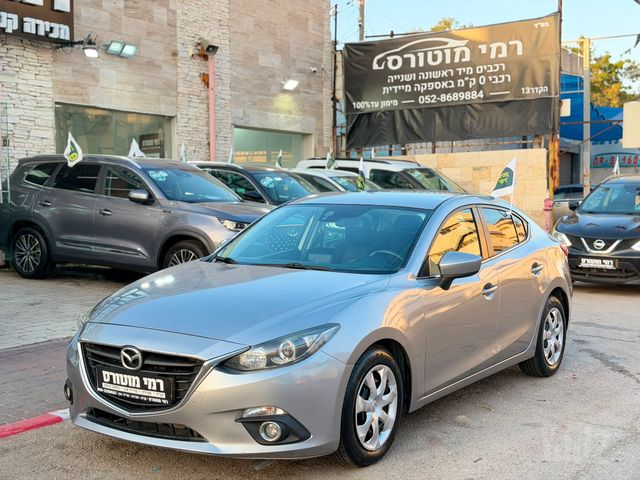 מודעת רכב מאזדה 3