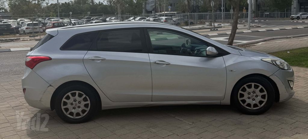 יונדאי i30