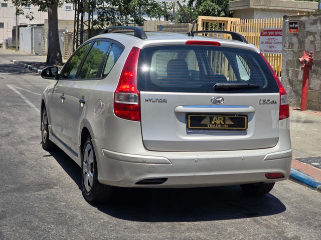 יונדאי i30