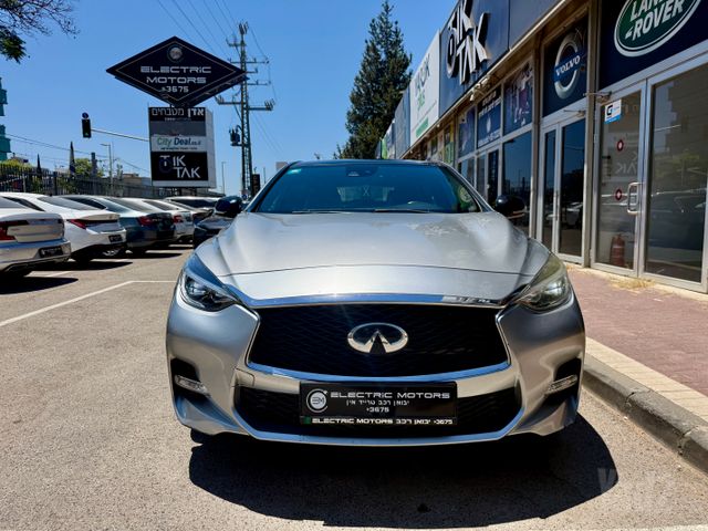 מודעת רכב אינפיניטי Q30