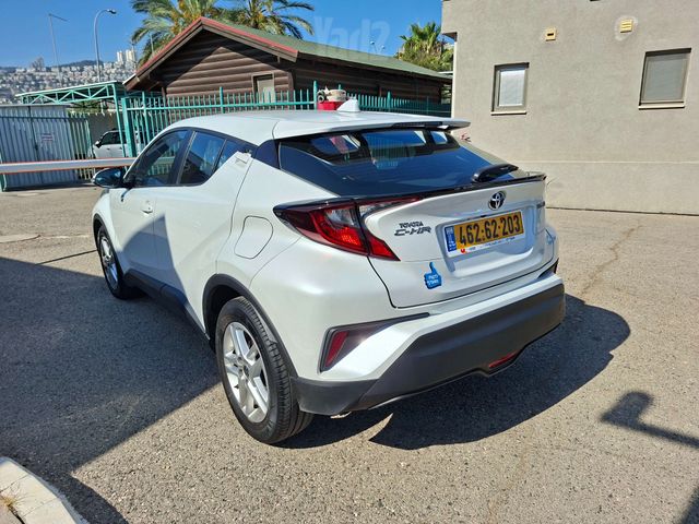טויוטה C-HR