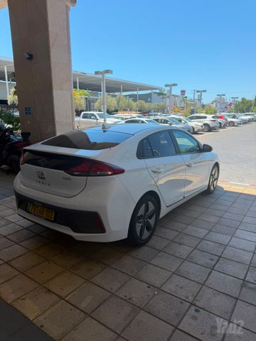 יונדאי איוניק
