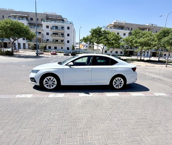 סקודה אוקטביה