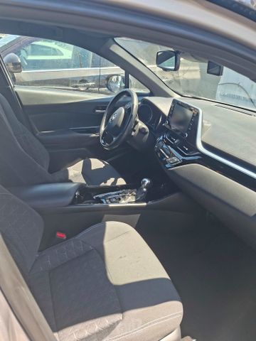 טויוטה C-HR