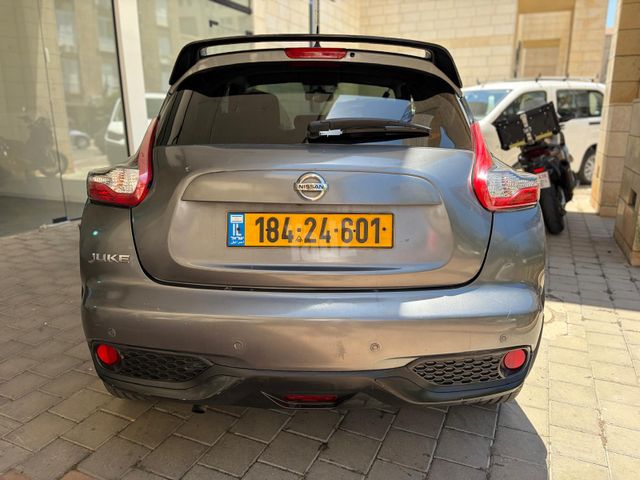 ניסאן ג'וק