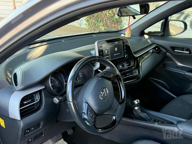 טויוטה C-HR