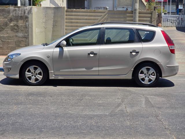 יונדאי i30