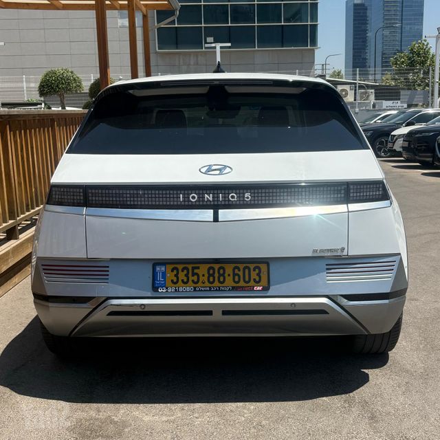 יונדאי איוניק 5