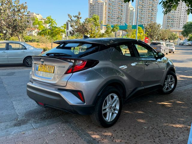 טויוטה C-HR