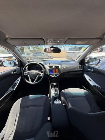יונדאי אקסנט i25