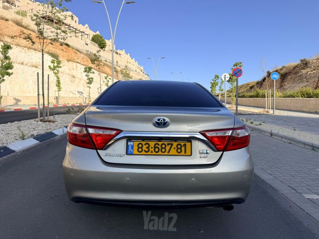 טויוטה קאמרי