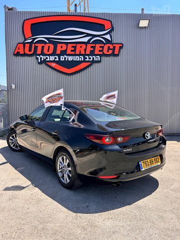 מאזדה 3