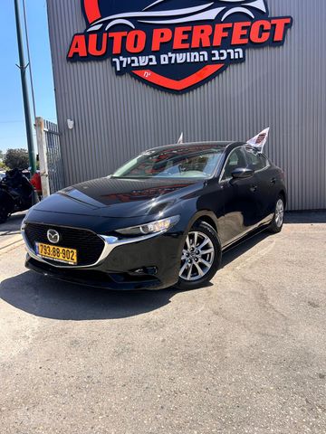 מודעת רכב מאזדה 3