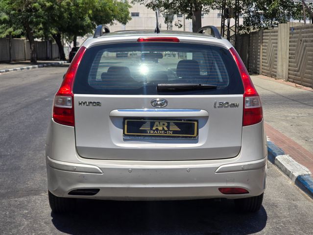 יונדאי i30
