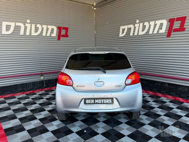 מיצובישי ספייס סטאר