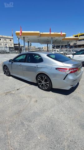 טויוטה קאמרי