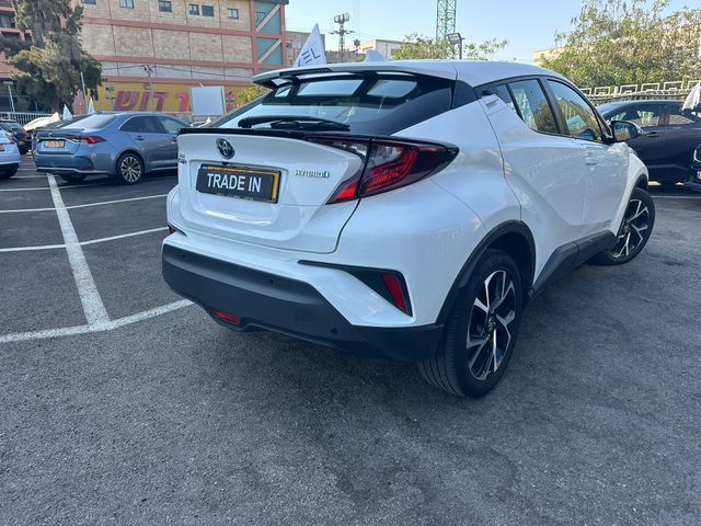 טויוטה C-HR