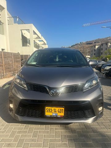 טויוטה סיינה