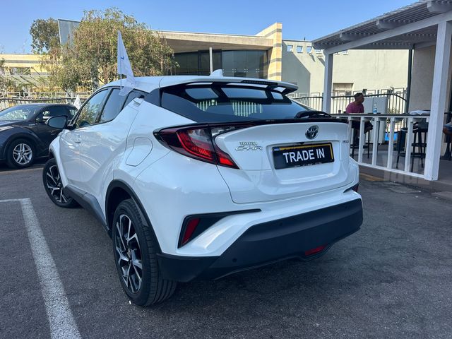 טויוטה C-HR