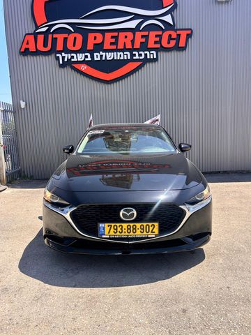 מאזדה 3