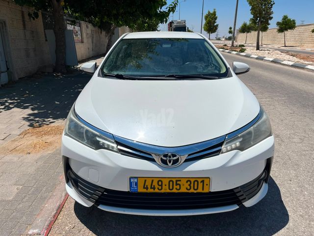 מודעת רכב טויוטה קורולה